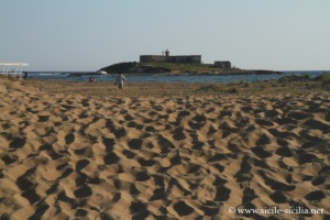 Plage des due correnti, Capo Passero, Sicile