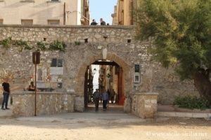 Porta delle Botteghelle, Trapani