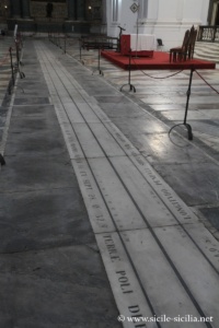 Méridienne, église de San Nicolo l'Arena, Catane