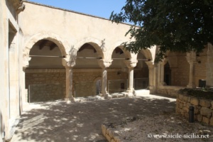 Eglise et couvent Santa Maria della Croce, Scicli