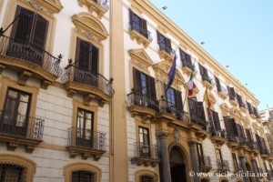 Façade du Palais Comitini à Palerme