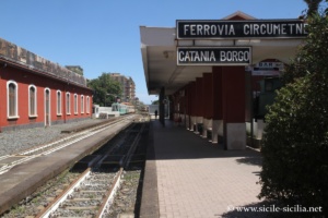 Catania Borgo : station de chemin de fer du Circumetnea