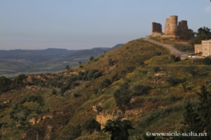 Château de Mazzarino, u Cannuni, Sicile