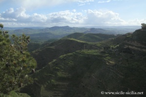 Panorama sur les collines de Centuripe