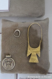 Bijoux, musée Whitaker, Motyé