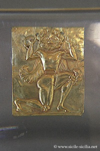 Lamelle en or de Caltavuturo, musée Pirro Marconi, Himère