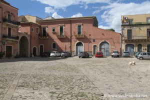 Largo Atrio del Castello, Militello