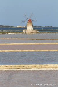Moulins et salines de la réserve naturelle et étangs de Marsala, Sicile