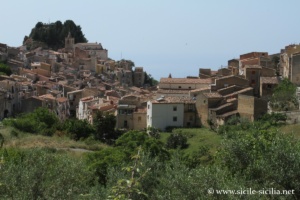 Panorama sur Gratteri en Sicile