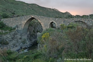 Vallée du Simeto, Paterno, Adrano