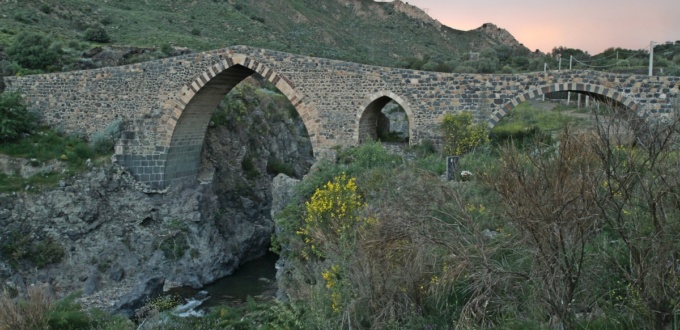 Pont des Sarrasins, Adrano, Sicile
