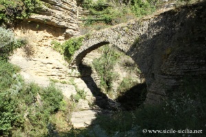 Parc de la cascade des deux rochers, Corleone