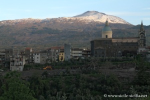Randazzo: entre les Nébrodes et l'Etna