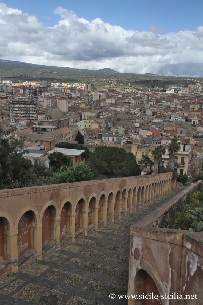 Escalier de la Matrice, Paterno