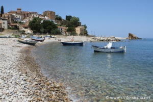Plage de Castel di Tusa, Sicile