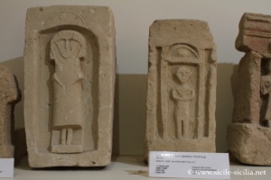 Stèles, musée Whitaker, Motyé