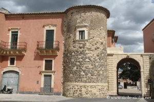 Tour du château Barresi Branciforte, Militello