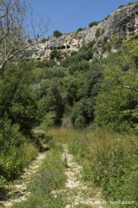 Village rupestre de Pernamazzoni, Cava d'Ispica