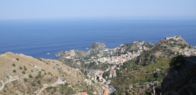 Panorama sur la côte depuis Castelmola