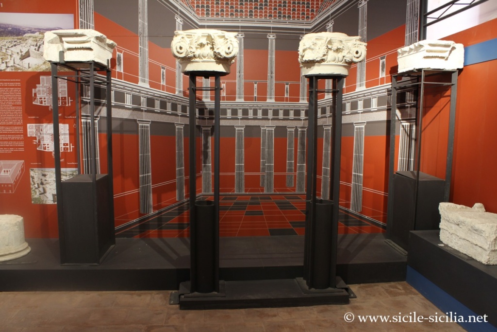 Colonnes d'une maison à péristyle, musée de Laitas, Sicile
