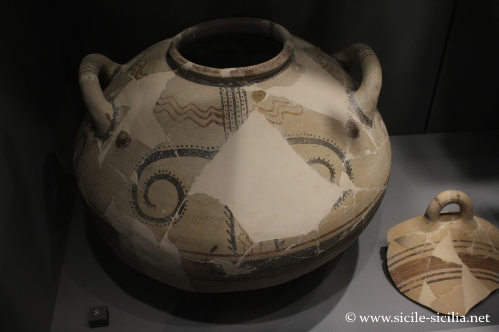 Cratère, archaïque tardif, musée de Laitas, Sicile