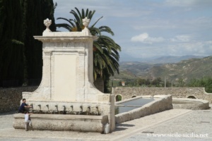 Fontaine des neuf becs, Racalmuto, Sicile