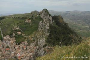 Panorama depuis le château médiéval de Caltabellotta