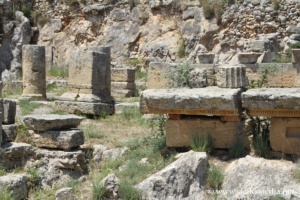 Restes de la stoa, Solonte, Sicile