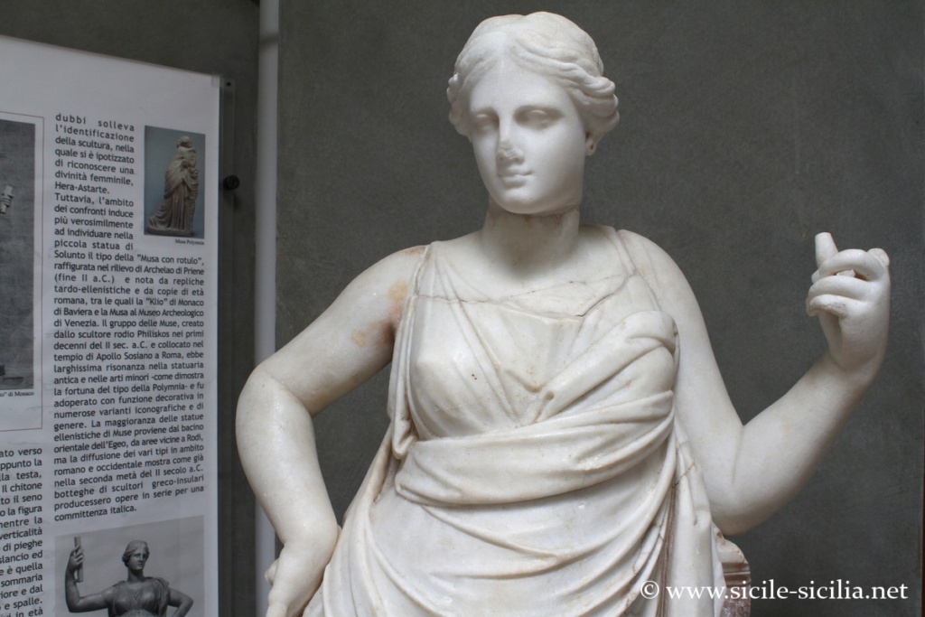 Statue de muse, musée de Solonte, Sicile