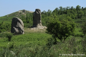 Mégalithes du plateau de l'Argimusco en Sicile