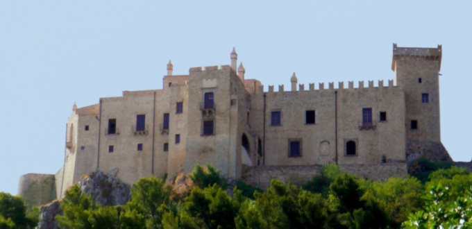 castello-di-carini