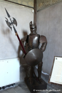 Musée armes et chevaliers du château de Montalbano Elicona en Sicile