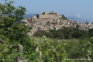 Panorama sur Montalbano Elicona