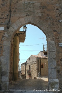 Porta Soprana, Sclafani Bagni, Sicile