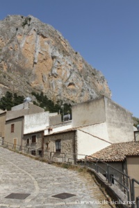Montée à Terravecchia, Caltavuturo, Sicile