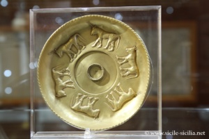 Patera d'oro -museo-archeologico-patera-aurea-di-sant-angelo-muxaro-202