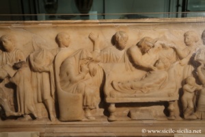Sarcophage romain - agrigento-museo-archeologico-sarcofago-romano-248