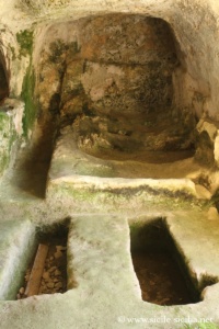 Tombes chrétiennes, Grotta dei Santi, près de Monterosso Almo, Sicile