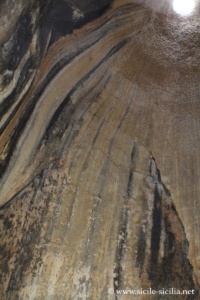 Grotte de la Gurfa, Alia, Sicile