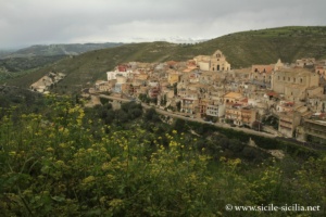 Panorama sur le quartier de la Matrice de la Via Alighieri, Monterosso Almo
