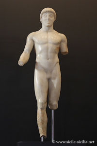 Ephèbe d'Agrigente, Kouros, statue masculine, musée archéologique d'Agrigente