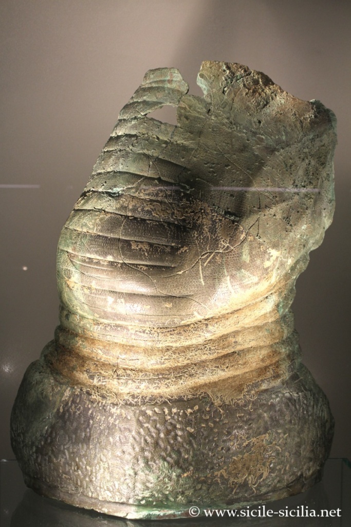 Jambe d'éléphant en bronze, Mazara del Vallo