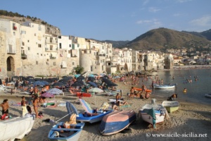 Vieux port de Cefalù, Sicile