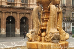 Fontaine des Dauphins, Place Belini, Catane