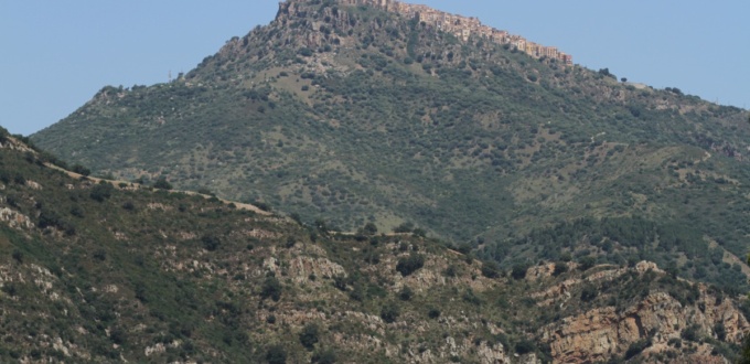 Vue sur Pollina, vers Borrello, SP52, Sicile