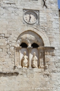 Clochers de la Chiesa Madre de Petralia Soprana en Sicile