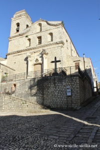 Église Maria del Carmine, Palazzo Adriano, Palazzo Adriano