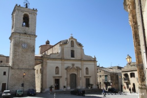 Piazza Umberto I, Palazzo Adriano, Sicile