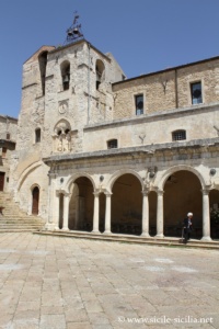 Piazza Duomo, Petralia Soprana