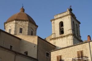 Duomo de Petralia Sottana en Sicile